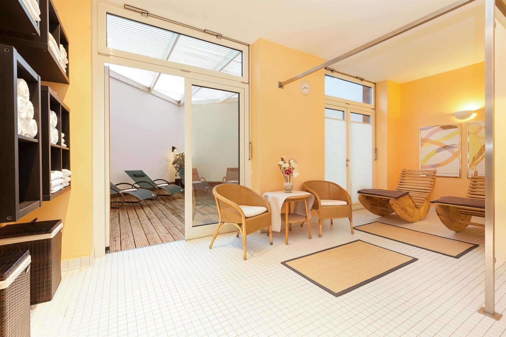Living Weißensee Aparthotel 4*
